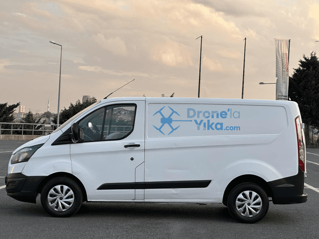 panelvan mobil drone ile yıkama aracı